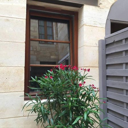 L'Atelier D'Auguste - Terrasse En Plein Coeur De Bordeaux Apartment Luaran gambar