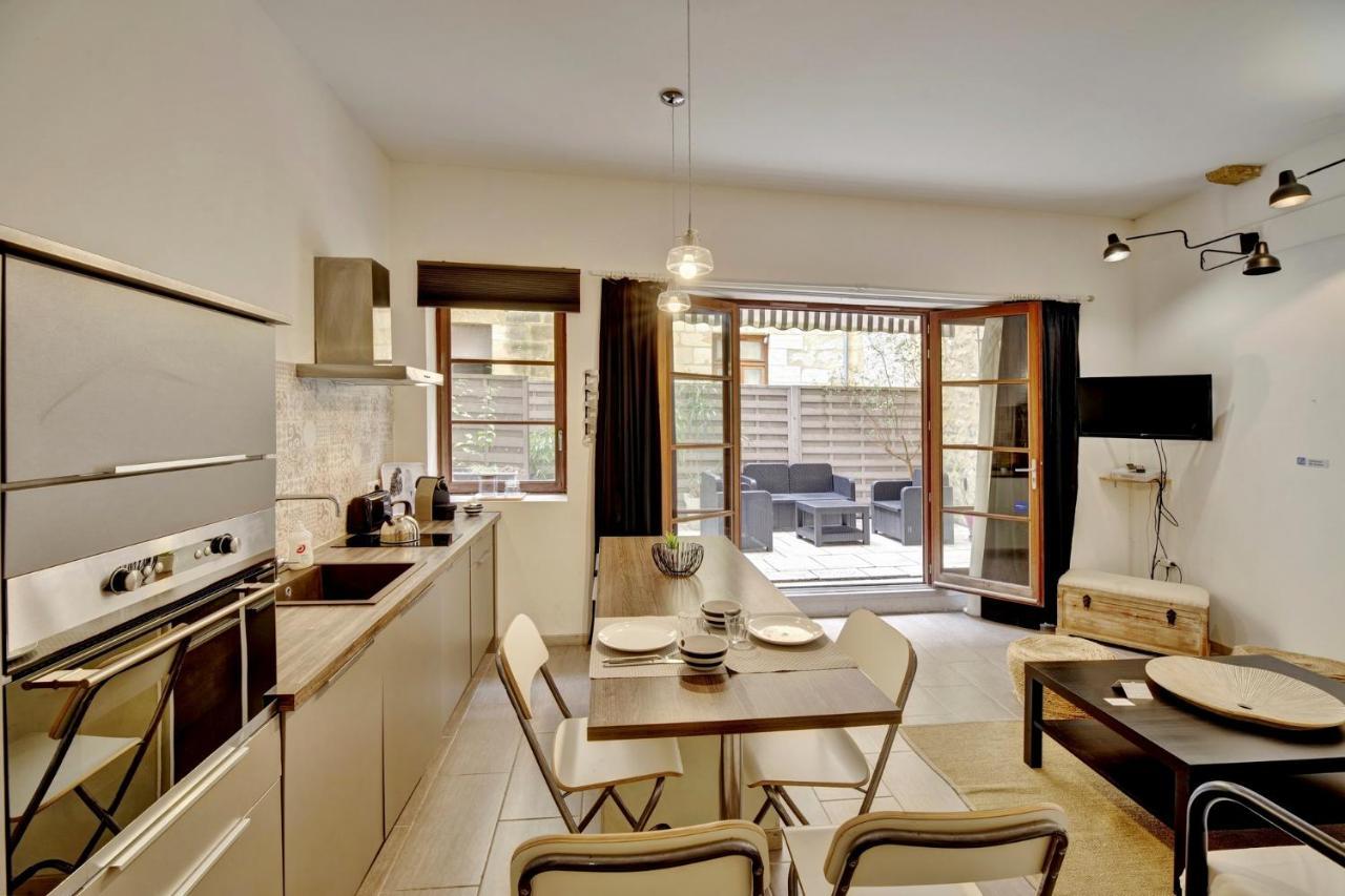 L'Atelier D'Auguste - Terrasse En Plein Coeur De Bordeaux Apartment Luaran gambar