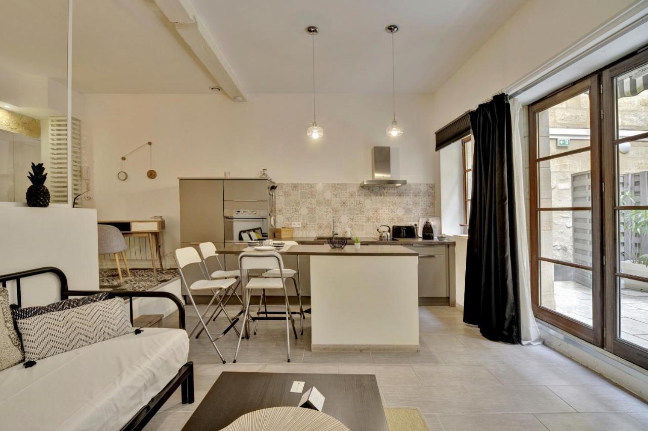 L'Atelier D'Auguste - Terrasse En Plein Coeur De Bordeaux Apartment Luaran gambar